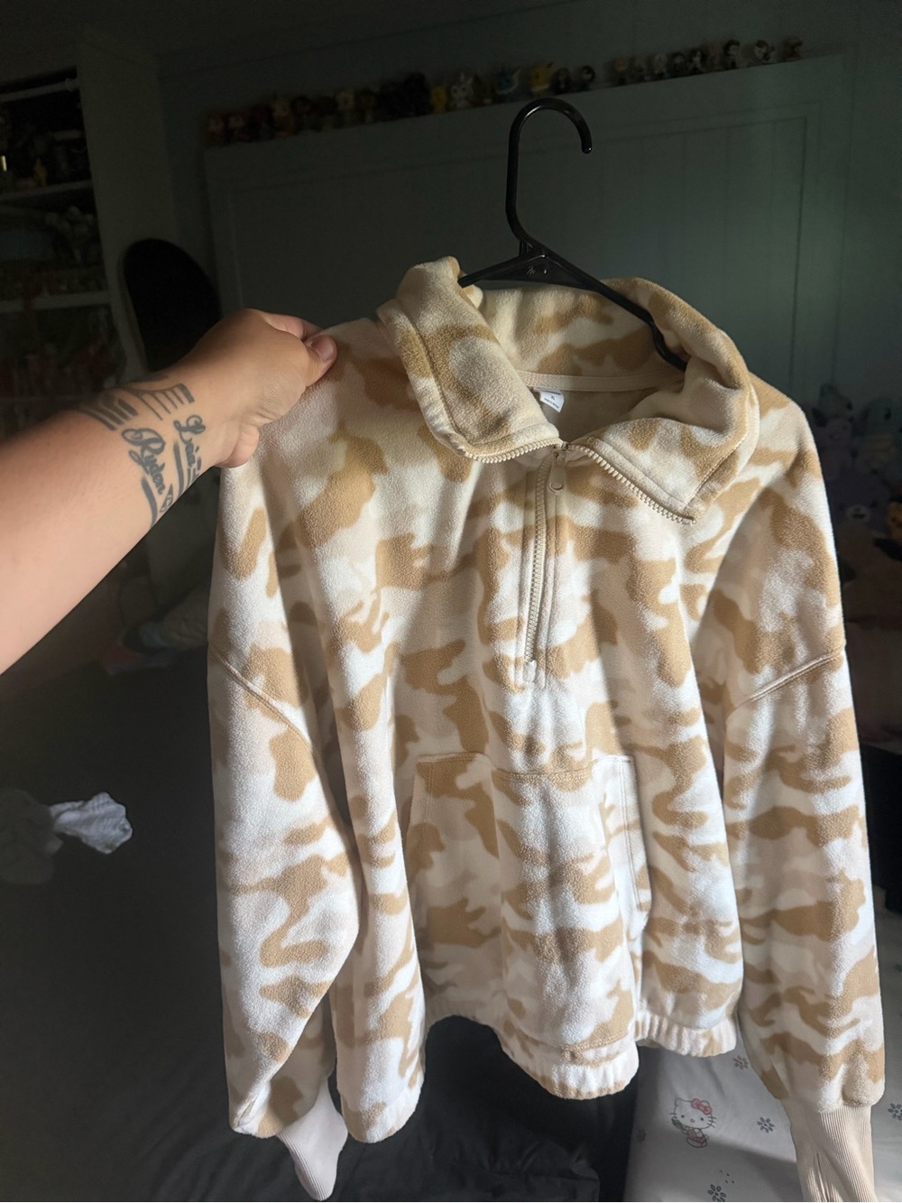 Old Navy Beige and Cream Camo Half-Zip Turtleneck Pullover